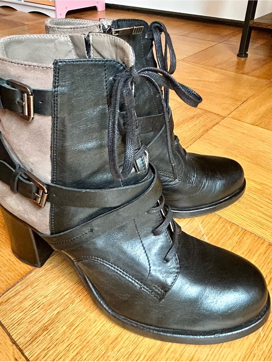 Alberto Fermani Shoes - Alberto Fermani Two-tone black leather/taupe suede Ankle Boots US 7 EU38